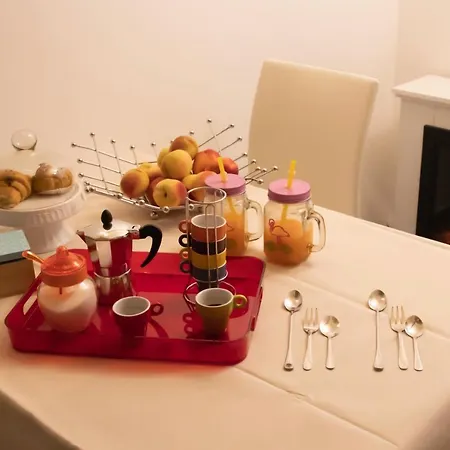 La Casetta Del Pangolino Bed & Breakfast *